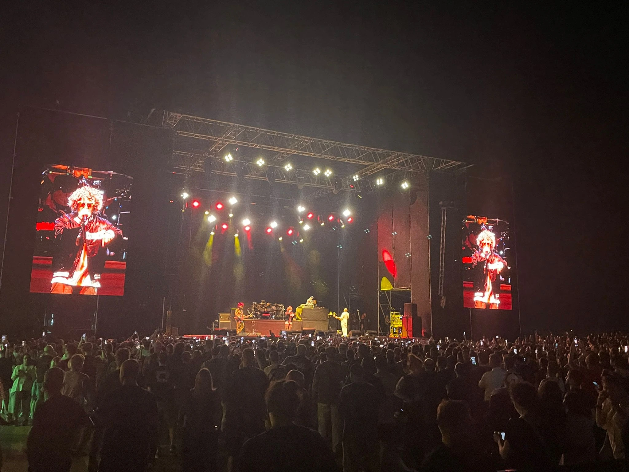 Limp Bizkit, uzun bir aranın ardından İstanbul’da verdiği konserle hayranlarına