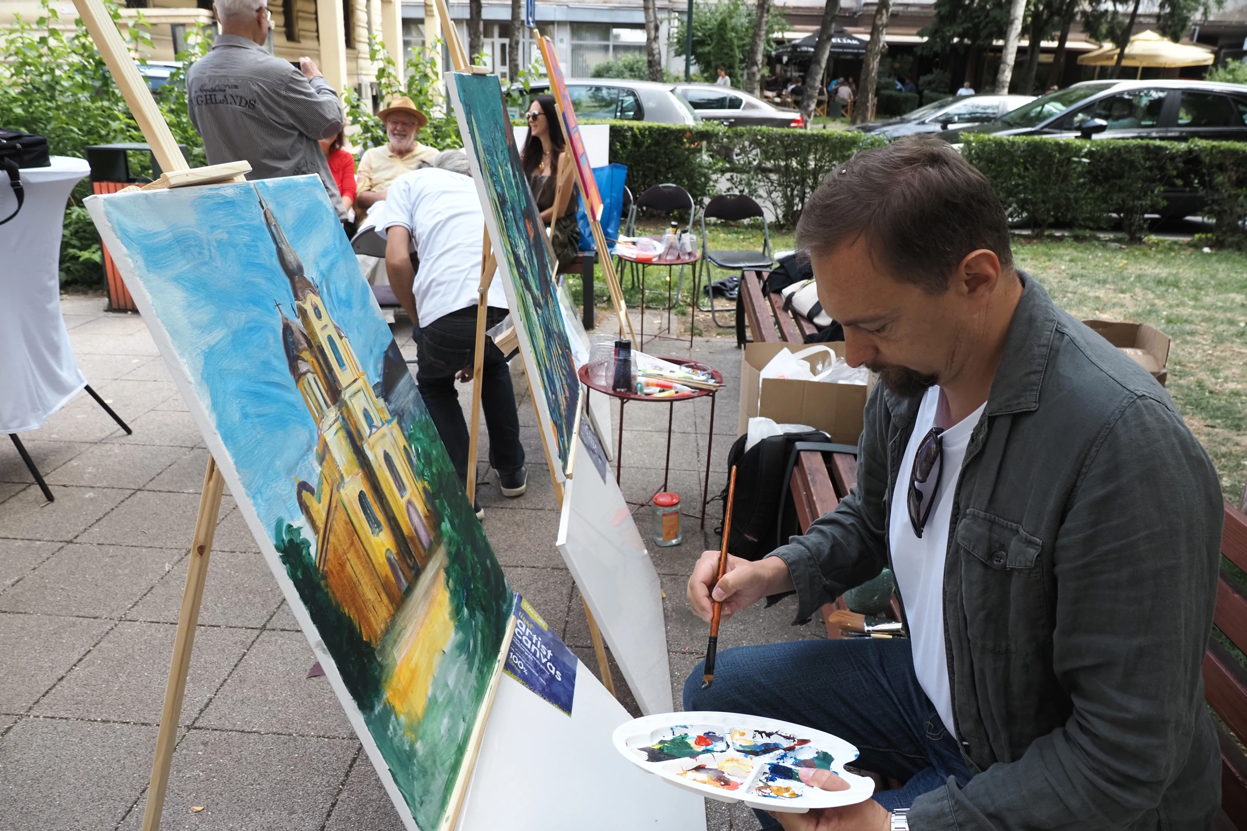 Bosna Hersek’in ünlü ressamları, Saraybosna’da kurulan açık atölyede ülkenin mimari