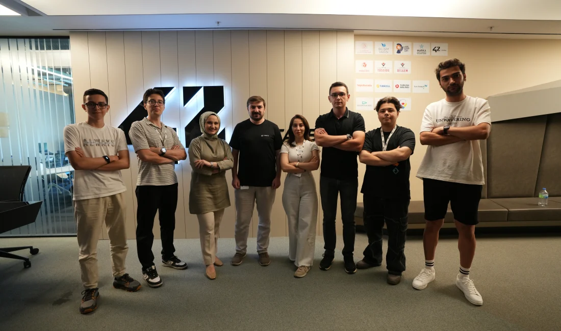 Sanayi ve Teknoloji Bakanlığı öncülüğünde hayata geçirilen 42 Türkiye, eğitmen