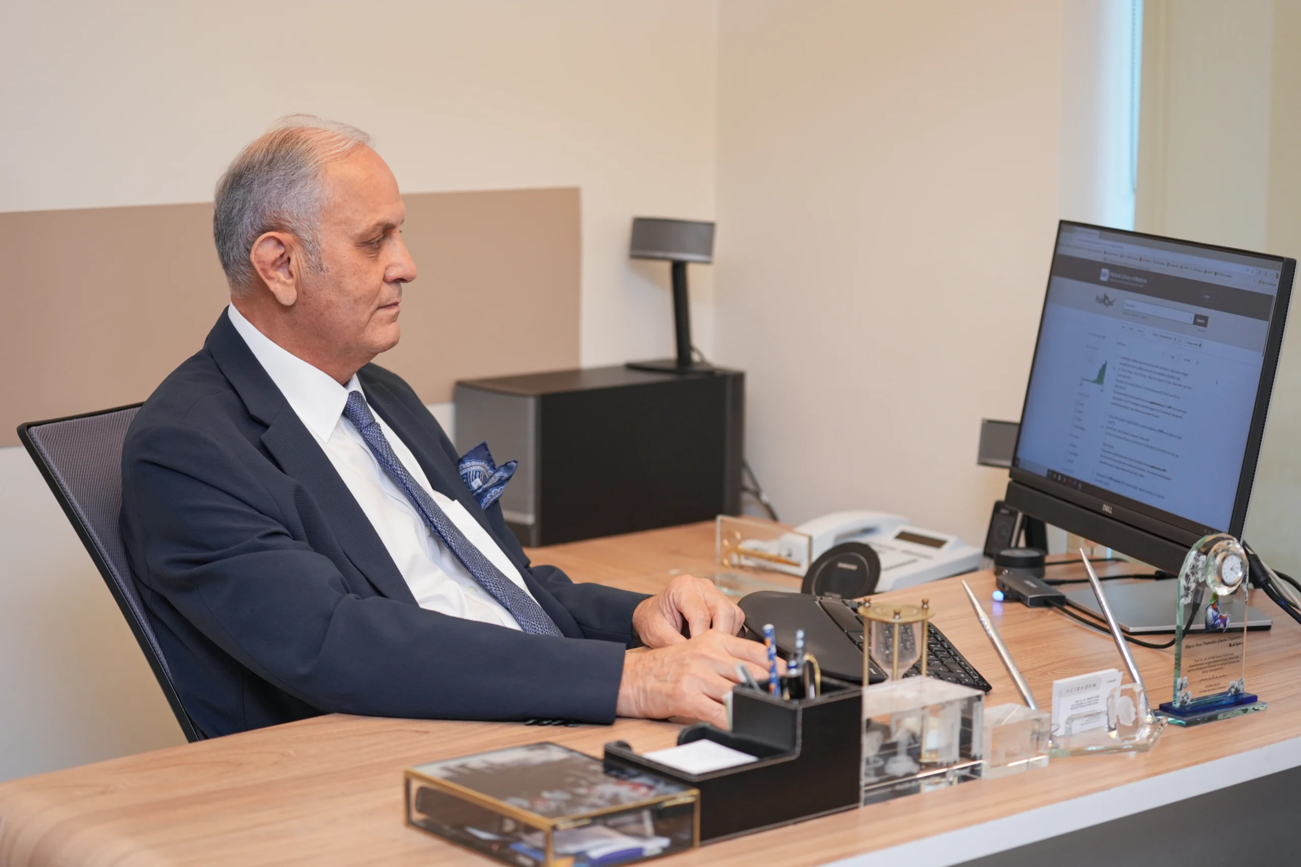 Prof. Dr. Mehmet Faruk Köse, 9’lu HPV aşısının hem kadın