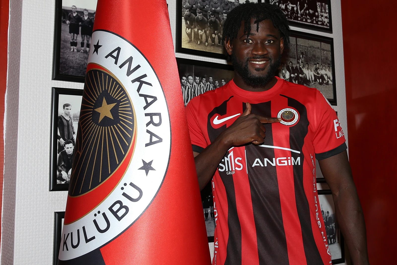 Gençlerbirliği, Malili golcü Sekou Koita’yı kiralık olarak transfer ederek hücum