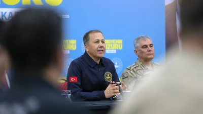 İçişleri Bakanı Ali Yerlikaya, Hakkari’deki “Türkiye’nin Huzuru Toplantısı”nda uyuşturucu ve