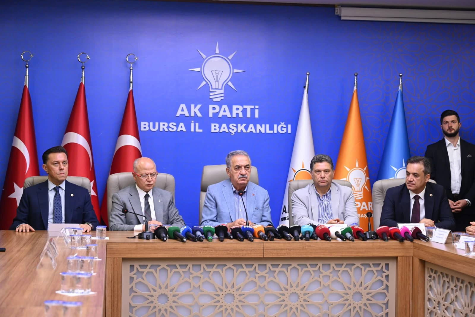 AK Parti’li Hayati Yazıcı, Bursa’da yaptığı konuşmada “Terörsüz Türkiye” sürecinin