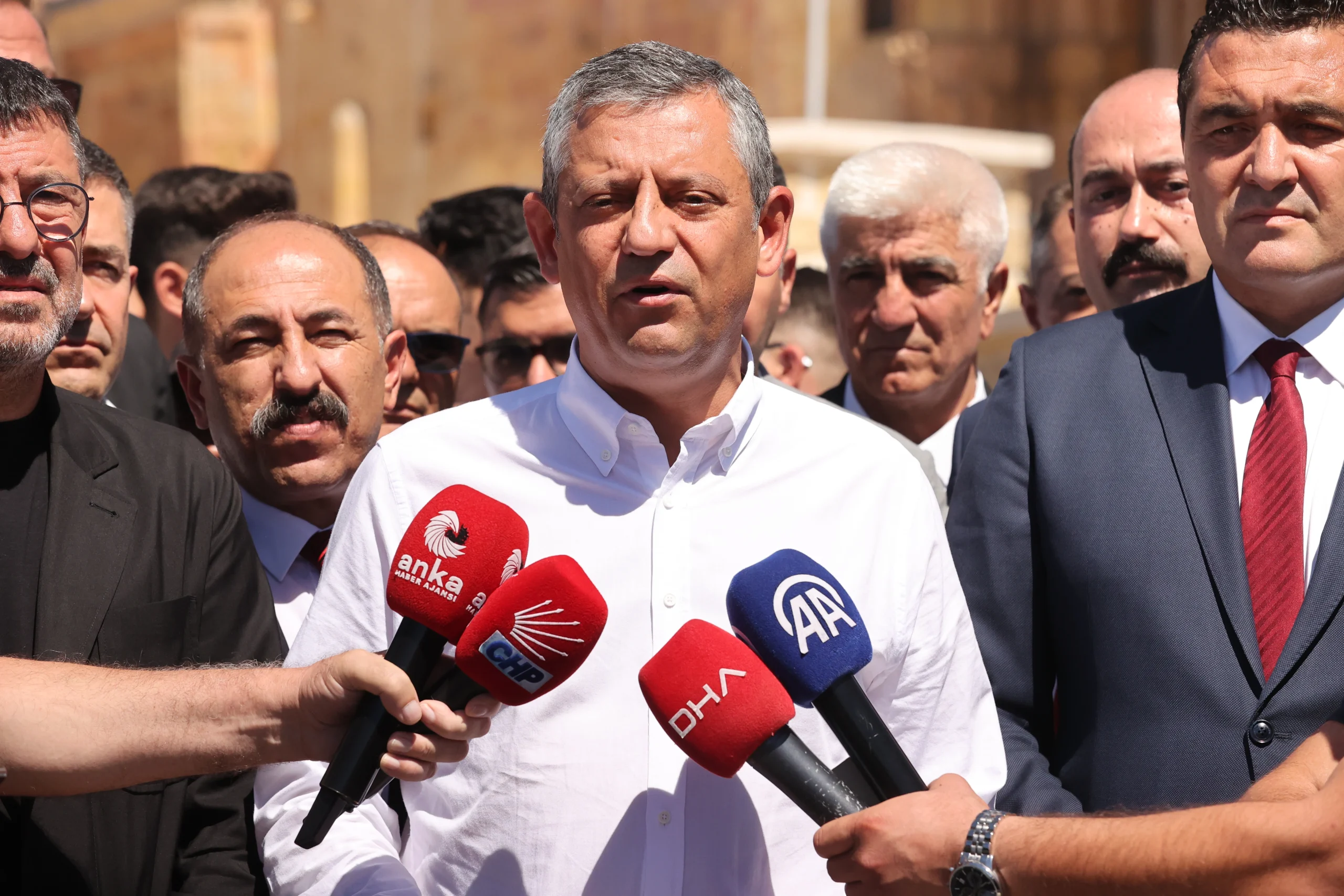 CHP Genel Başkanı Özgür Özel, Gazze’deki soykırıma karşı Meclis’i harekete