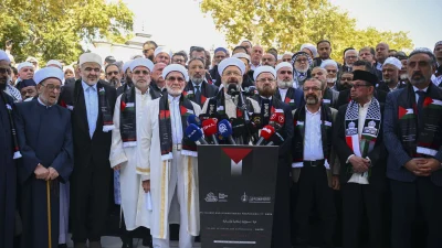 İstanbul’da başlayan “Gazze Konferansı”nda, Müslüman ülkelerin birlik olup işgale karşı