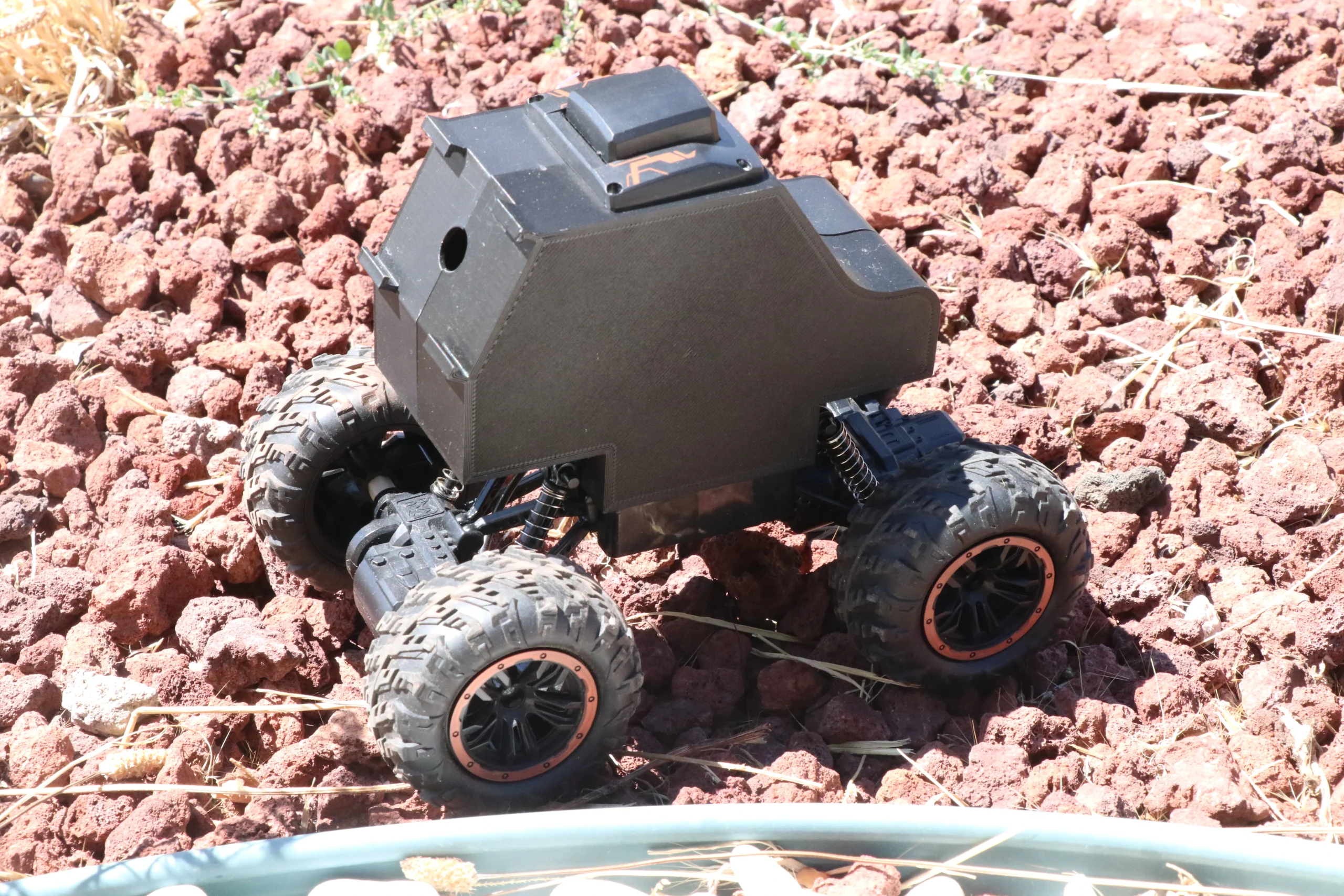 Yozgat’ta iki kardeşin geliştirdiği mini araç, zehirli gazları ölçmenin yanı