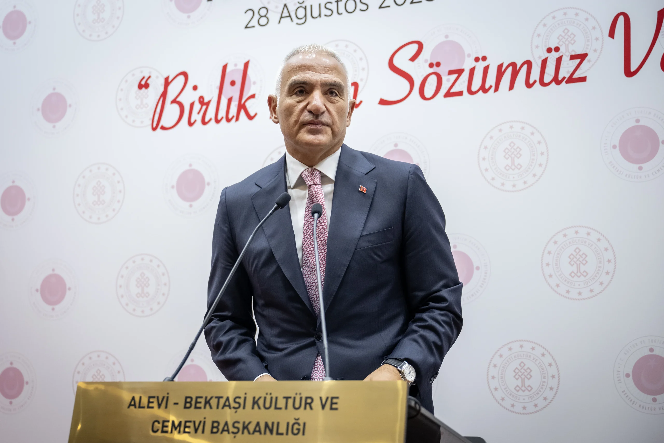 Kültür ve Turizm Bakanı Mehmet Nuri Ersoy, Alevi İnanç Önderleri