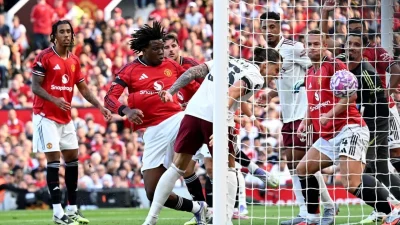 Arsenal, Premier Lig’de Manchester United’ı 1-0 Mağlup Etti Premier Lig’in ilk haftasında Arsenal, Old Trafford’da Manchester United’ı Calafiori’nin