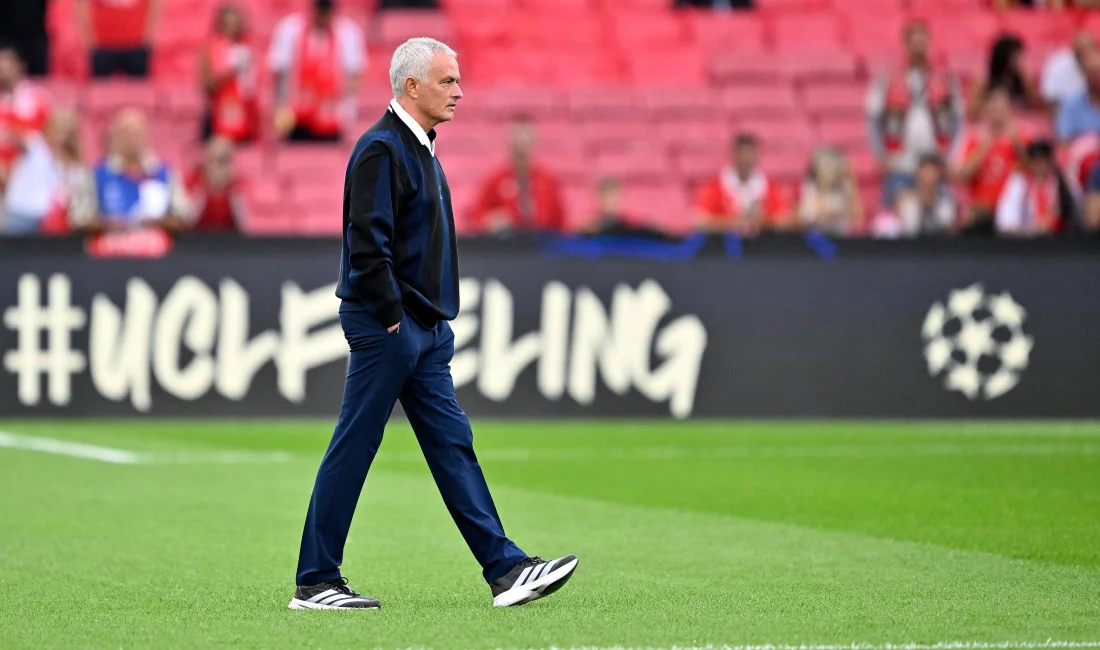 Fenerbahçe’de Jose Mourinho dönemi sona erdi. Sarı-lacivertli kulüp ayrılığı resmi