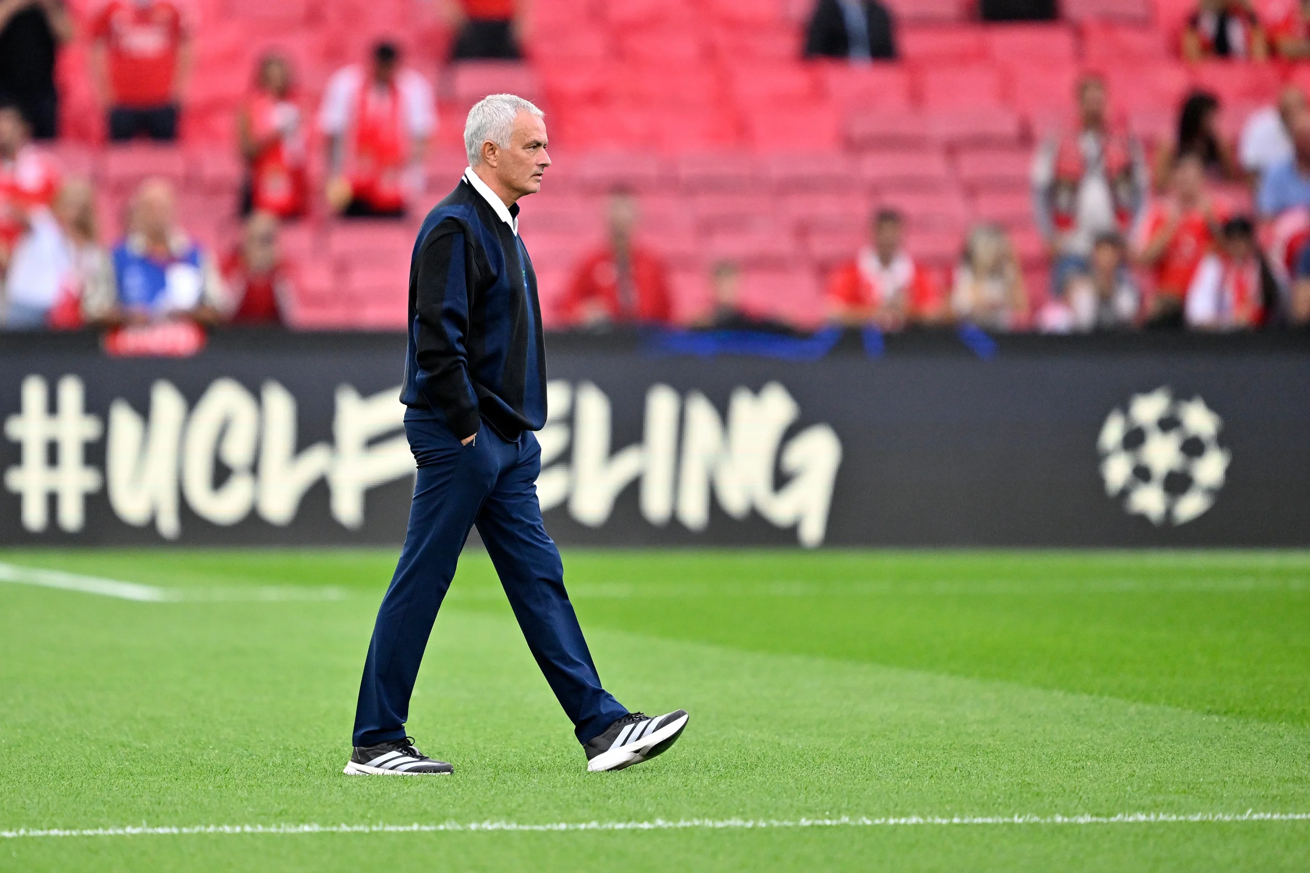 Fenerbahçe’de Jose Mourinho dönemi sona erdi. Sarı-lacivertli kulüp ayrılığı resmi