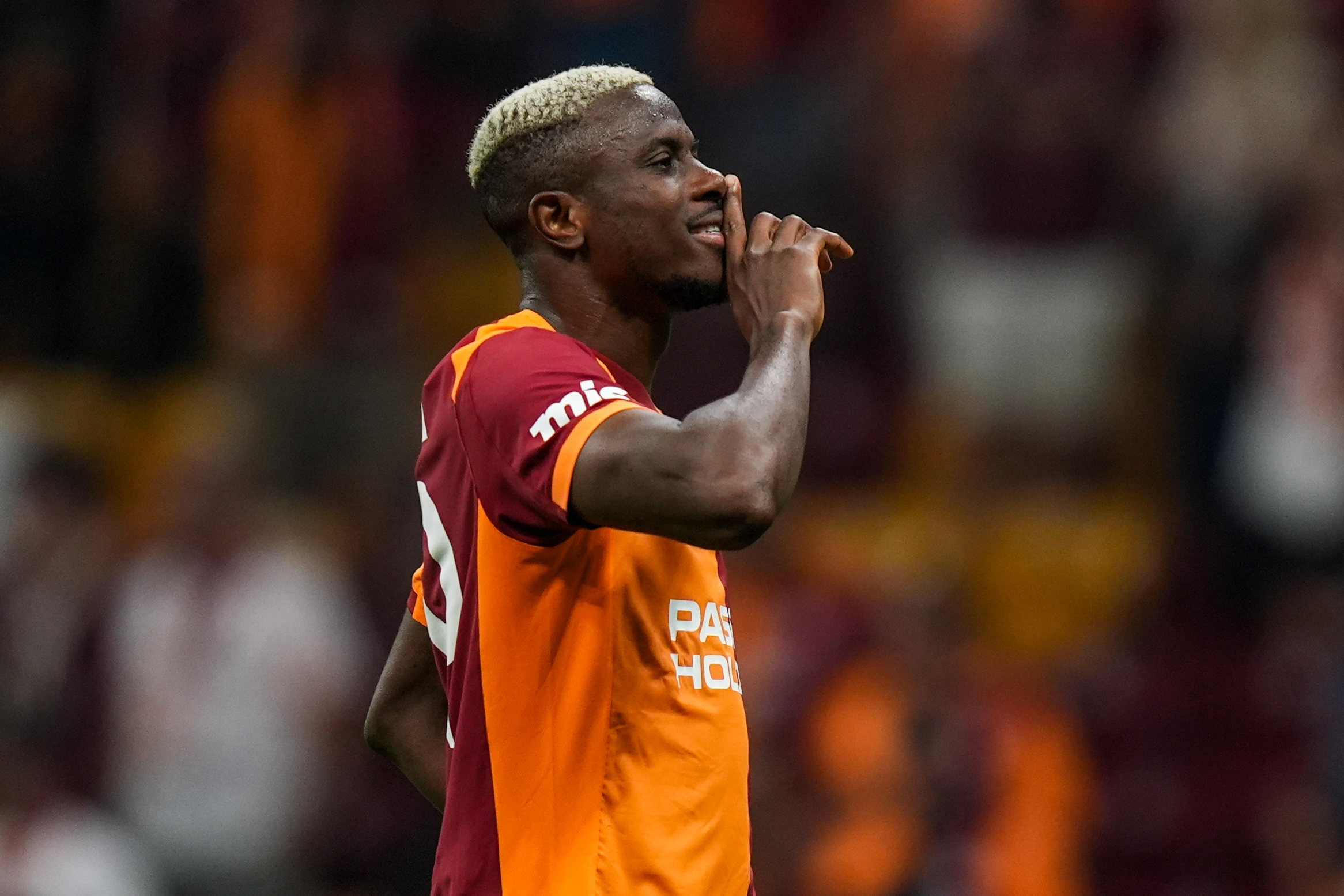 Galatasaray, Süper Lig’de Çaykur Rizespor’u 3-1 mağlup ederek sezona kayıpsız