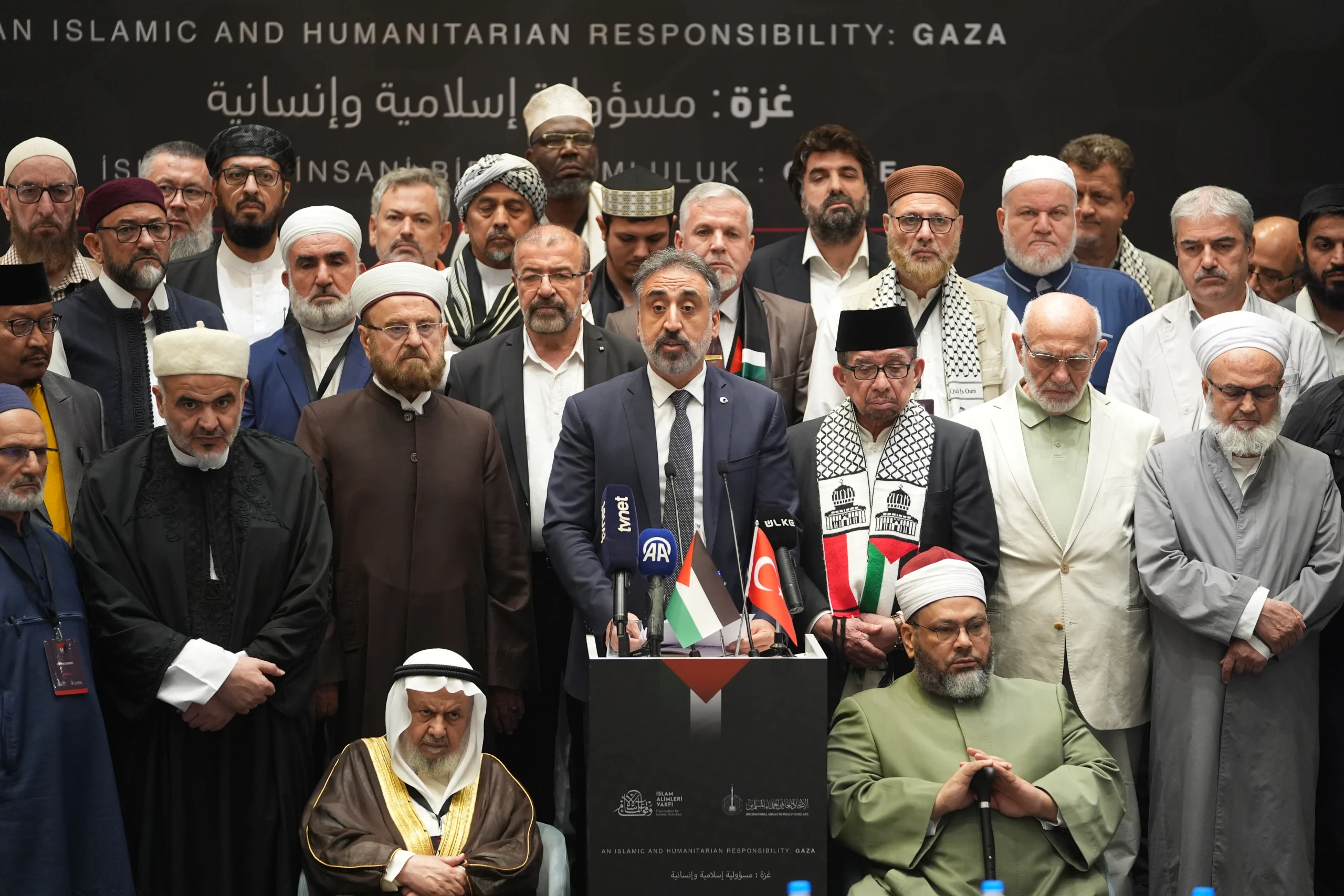 İstanbul’da düzenlenen "Gazze Konferansı" çalıştaylarla sürerken, İslam alimleri Filistin için