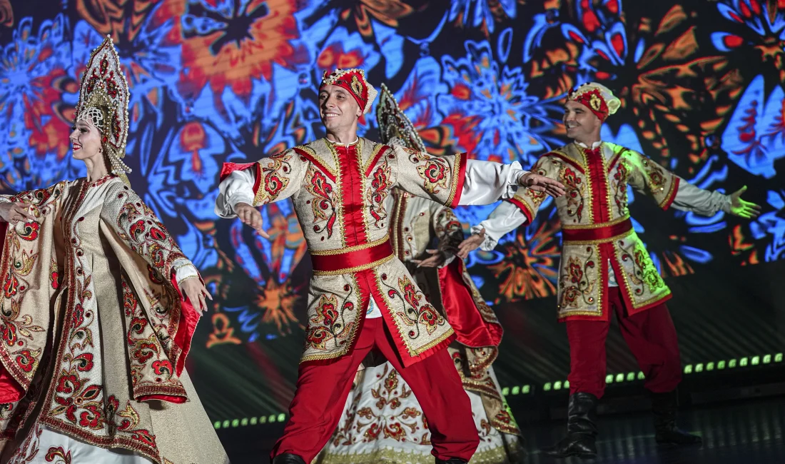 Tataristan’ın başkenti Kazan’da gerçekleştirilen 4. Küresel Gençlik Zirvesi’nde, dünyanın dört