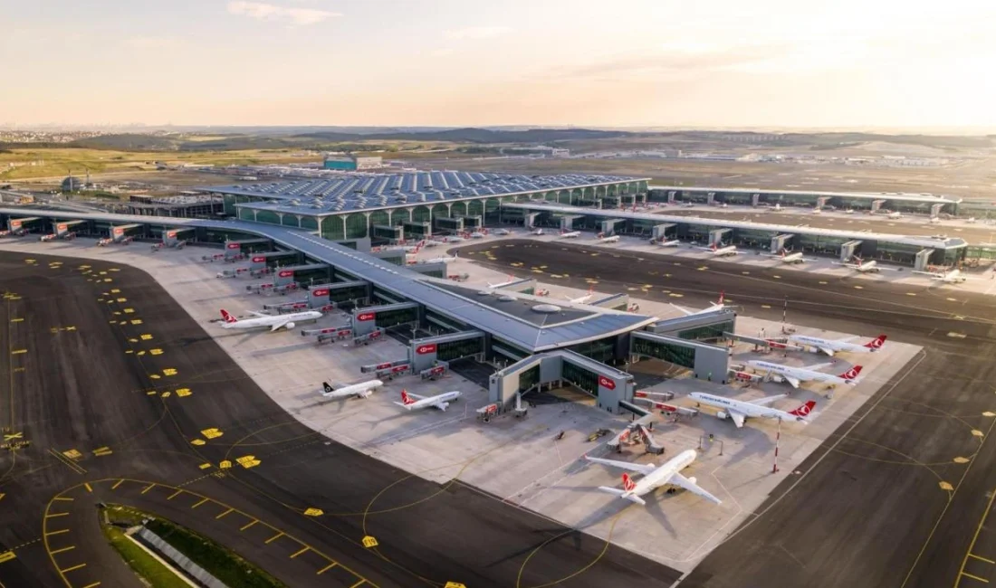 İstanbul ve Antalya havalimanları, 2 Ağustos'ta yolcu ve uçak trafiğinde