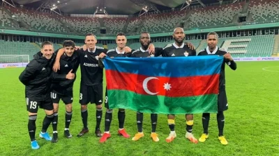 Cumhurbaşkanı İlham Aliyev, Şampiyonlar Ligi lig aşamasına yükselen Karabağ takımını