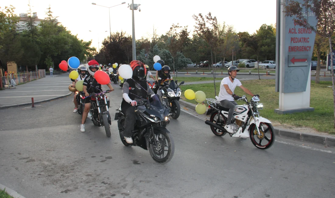 Kayseri’de motosiklet kulüpleri, kanser hastası çocuklara moral vermek için balon