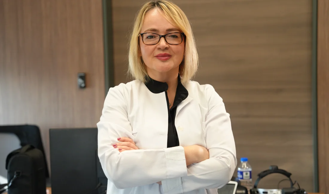 “Kırmızı göz” riskine karşı deniz ve havuzda UV korumalı gözlük önerisi Prof. Dr. Sevil Karaman, yaz aylarında çocuklarda artan “kırmızı göz”