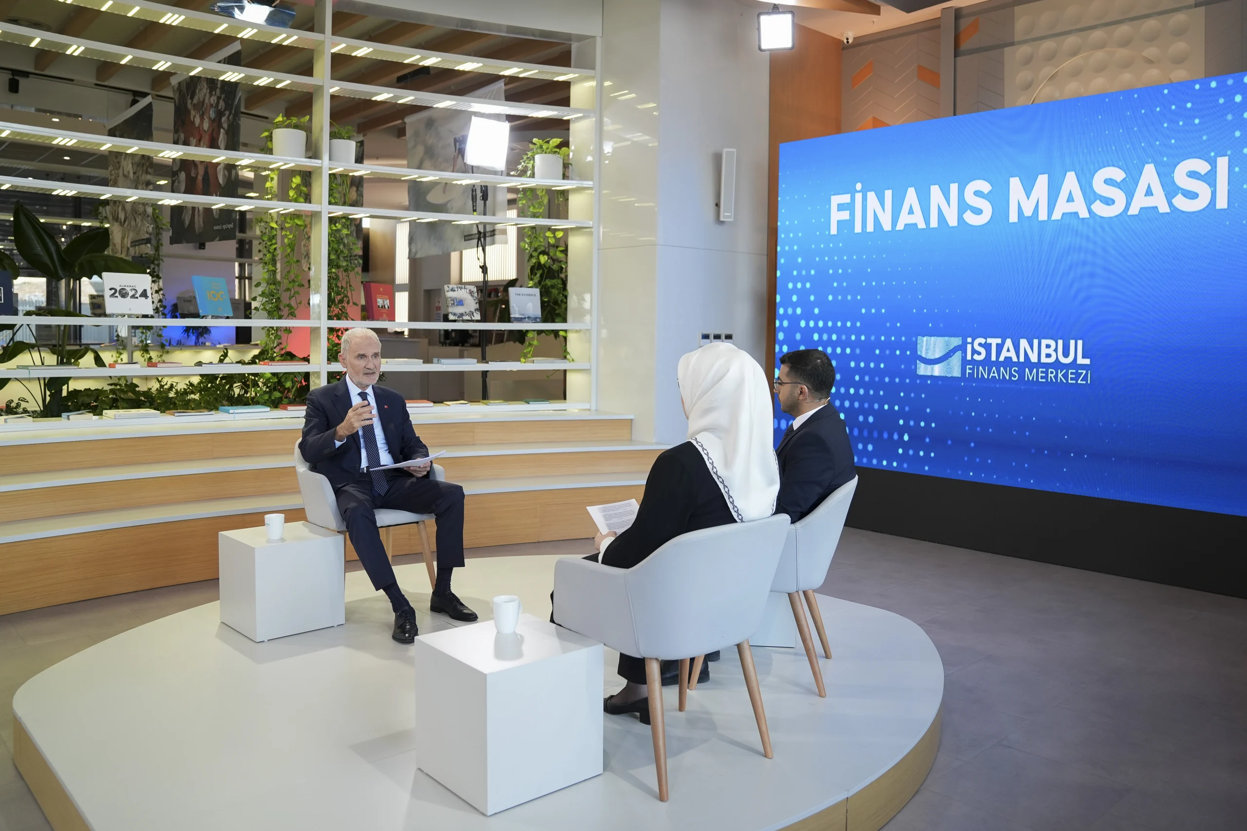 İTO Başkanı Şekib Avdagiç, küresel ticaretteki risklere dikkat çekerek, lojistikte