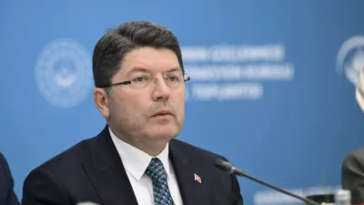 Adalet Bakanı Yılmaz Tunç, CHP Genel Başkanı Özgür Özel’in açıklamalarına