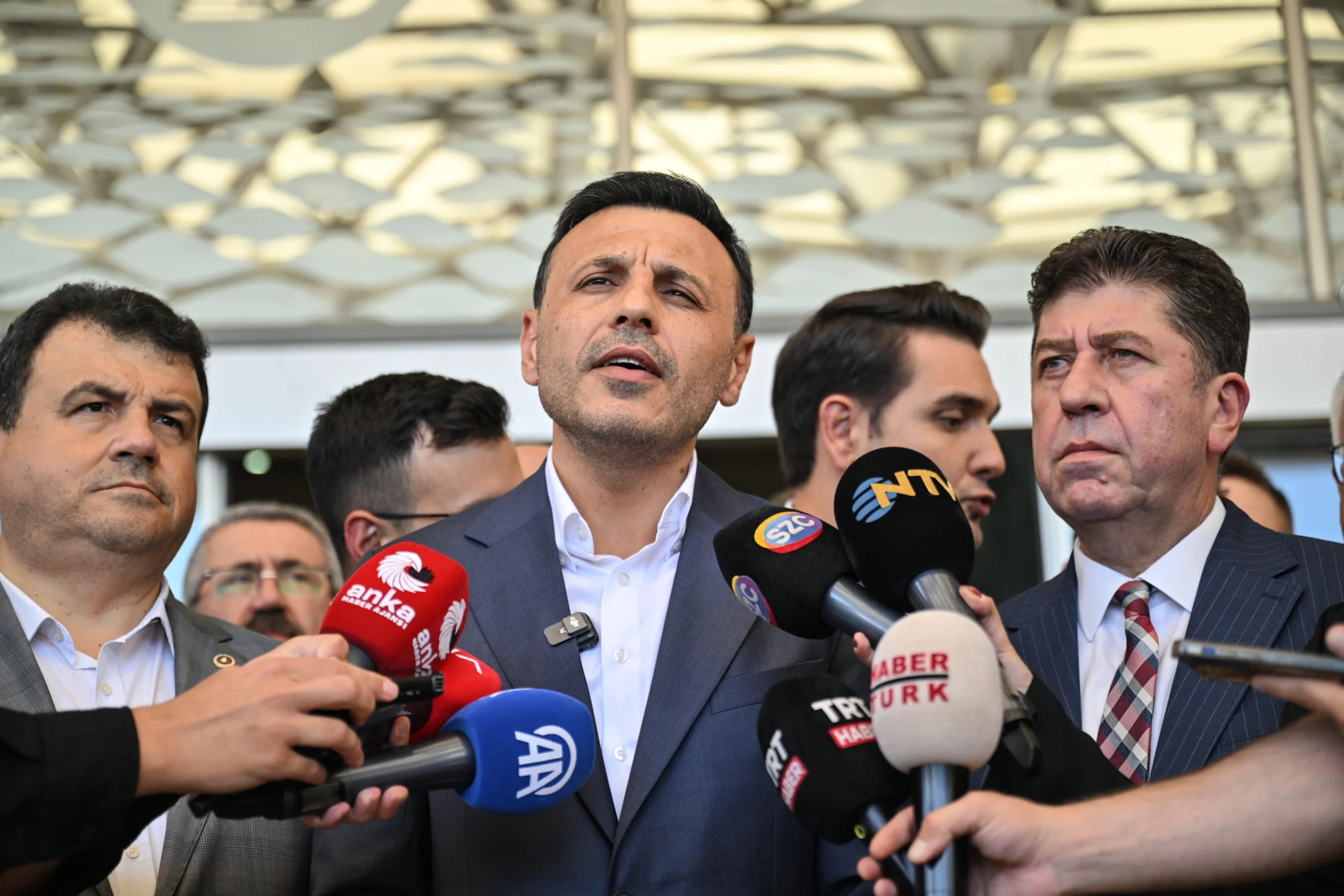 AK Parti İstanbul İl Başkanı Abdullah Özdemir, Bayrampaşa Belediye Başkan