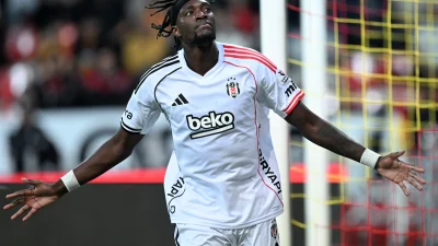 Beşiktaş, Kayserispor deplasmanında 4-0 kazanarak Süper Lig’e güçlü başladı. Mücadelede