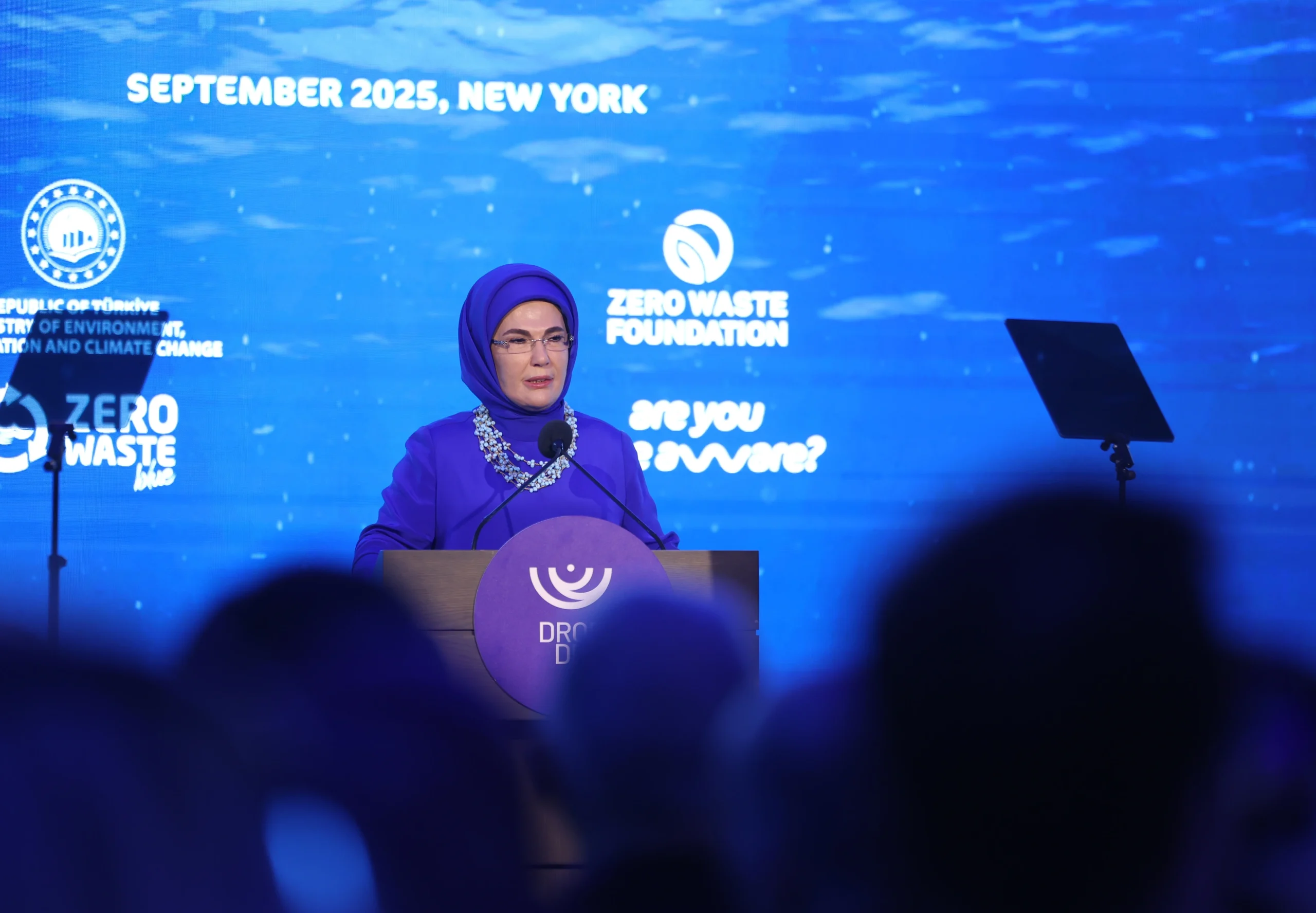 Emine Erdoğan, New York’ta açılışı yapılan “Sıfır Atık Mavi” sergisinde