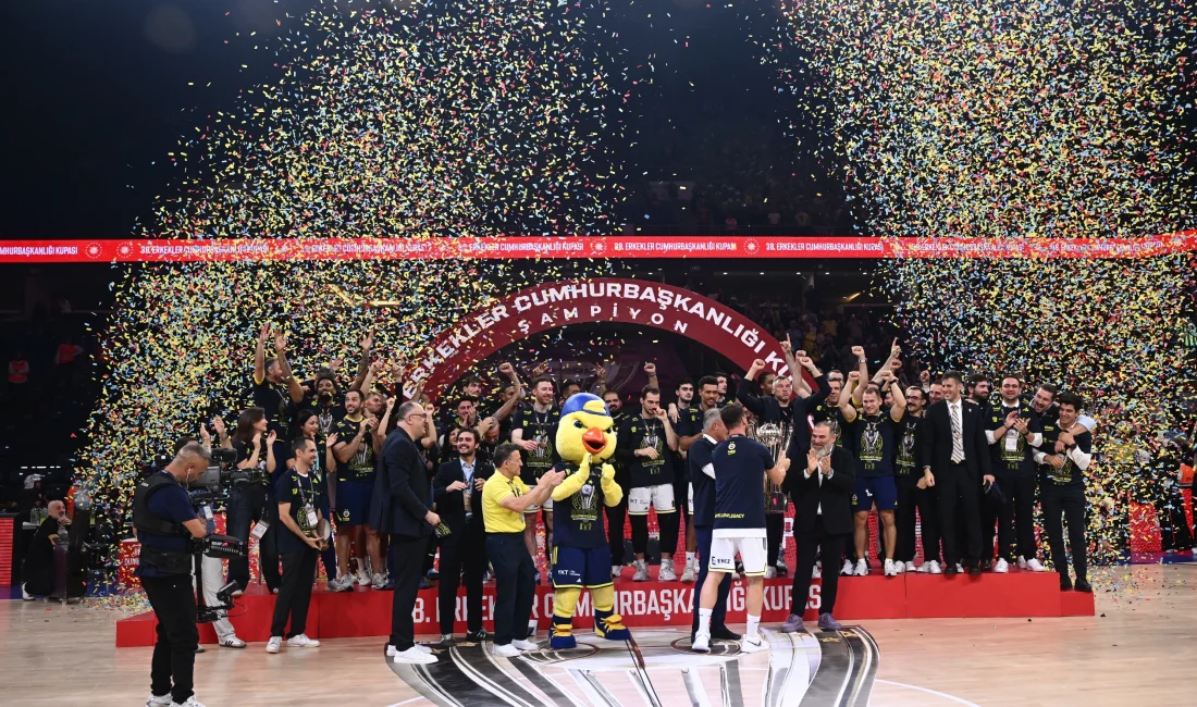Fenerbahçe Beko, Beşiktaş’ı 85-83 yenerek 38. Cumhurbaşkanlığı Kupası’nı kazandı. MVP
