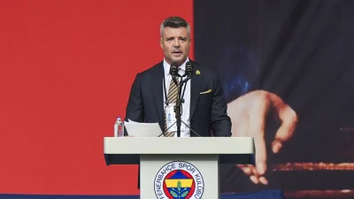Fenerbahçe başkan adayı Sadettin Saran, seçimli genel kurulda yaptığı konuşmada
