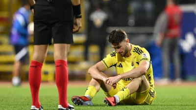 Kasımpaşa 10 Kişiyle Fenerbahçe’den Puan Aldı: 1-1 Trendyol Süper Lig’in 6. haftasında Kasımpaşa, 10 kişi tamamladığı maçta