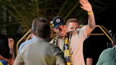 Fenerbahçe’nin yeni transferi Ederson, İstanbul’a gelerek sarı-lacivertli taraftarlarda büyük heyecan