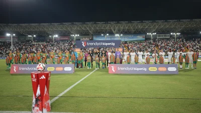 Süper Lig’de 7. hafta mücadelesinde Galatasaray, zorlu Alanya deplasmanından Icardi’nin