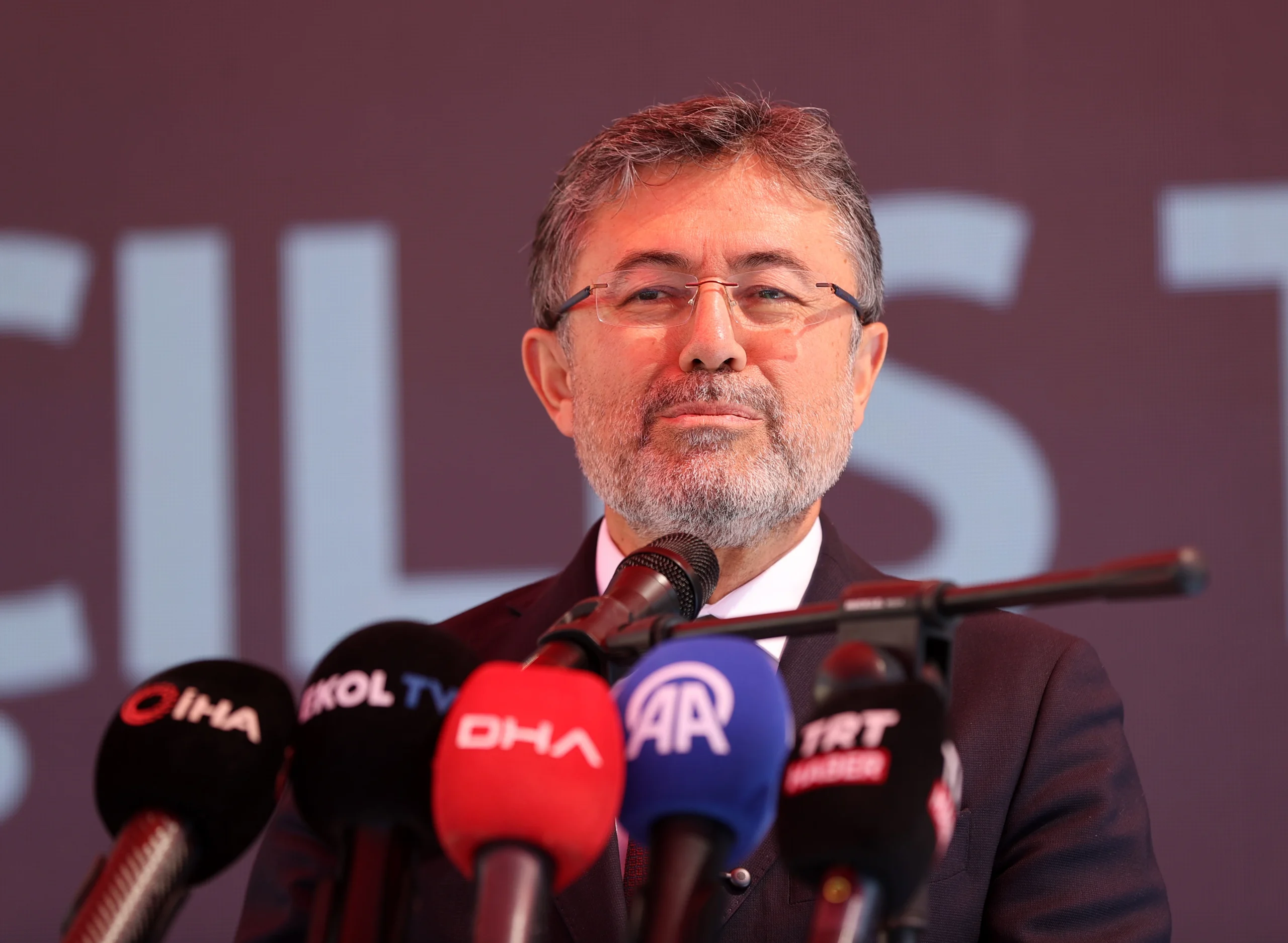 Sivas’ta okul açılışında konuşan Bakan Yumaklı, çocuklara doğayı sevdirmek ve