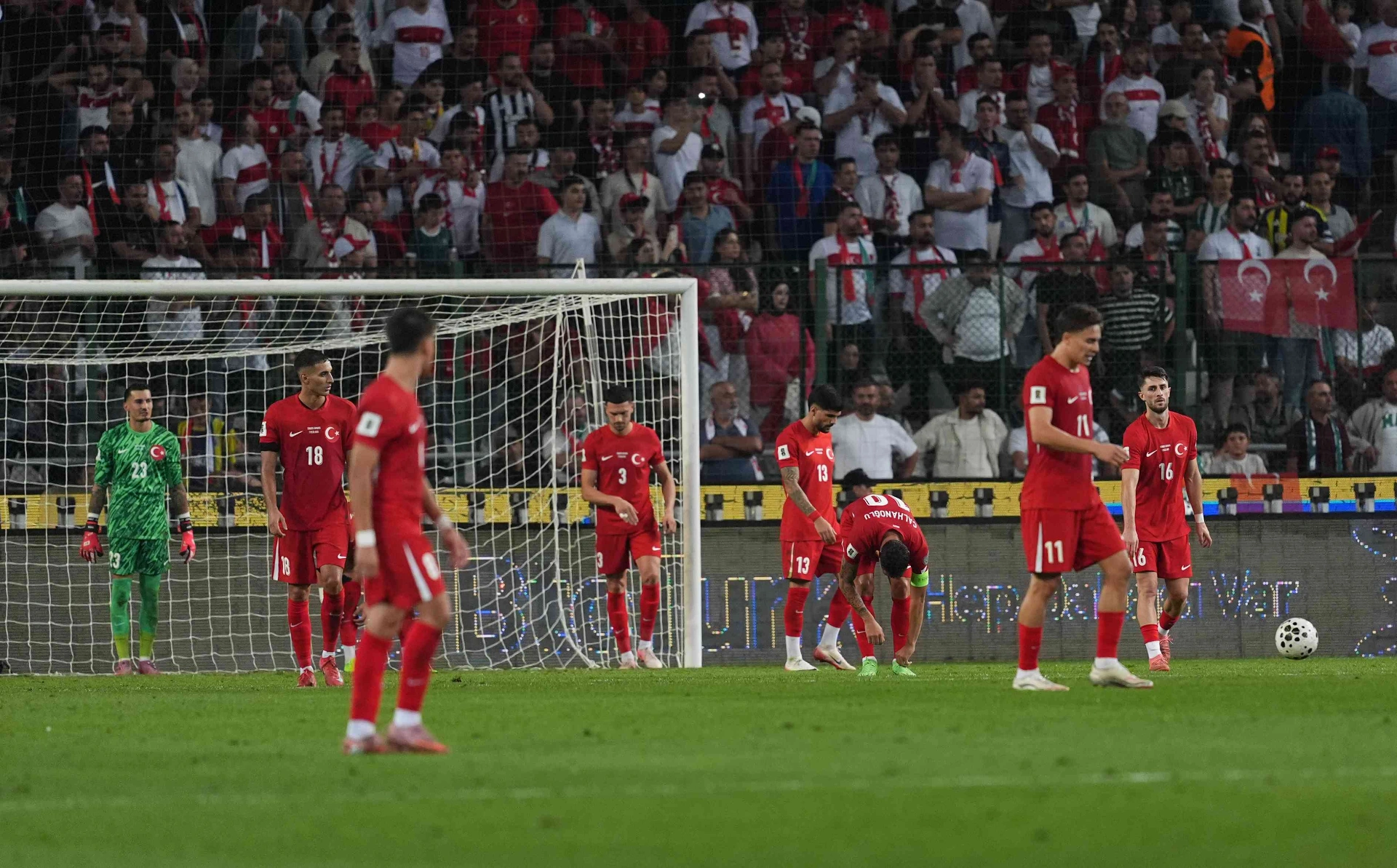 Ay-yıldızlı ekip, Konya’da İspanya karşısında sahadan 6-0’lık ağır bir yenilgiyle