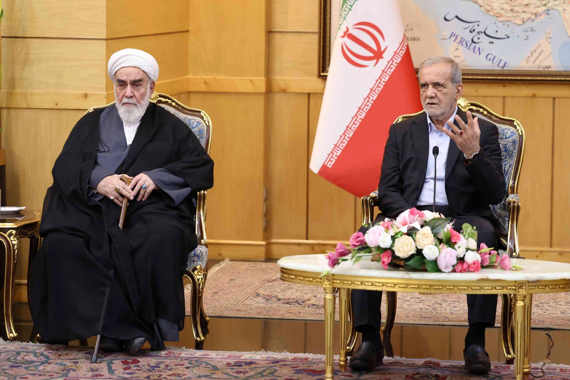 Cumhurbaşkanı Mesud Pezeşkiyan, ABD’nin sürekli bahaneler üreterek olası nükleer anlaşmayı