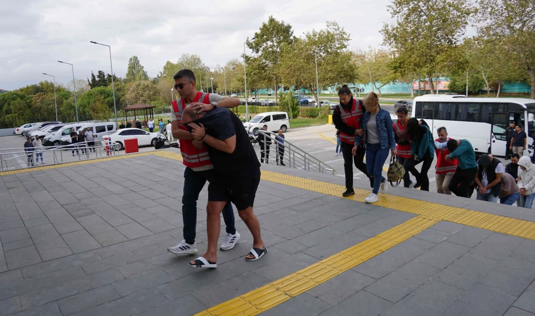 Tekirdağ Merkezli Dolandırıcılık Operasyonunda 41 Tutuklama İçişleri Bakanı Ali Yerlikaya, 18 ilde düzenlenen eş zamanlı operasyonda