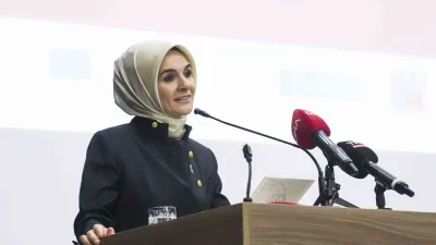 Bakan Göktaş: STEM Alanlarında Genç Kızları Geleceğin Liderleri Olarak Yetiştiriyoruz Aile ve Sosyal Hizmetler Bakanı Mahinur Özdemir Göktaş, STEM4HER programında