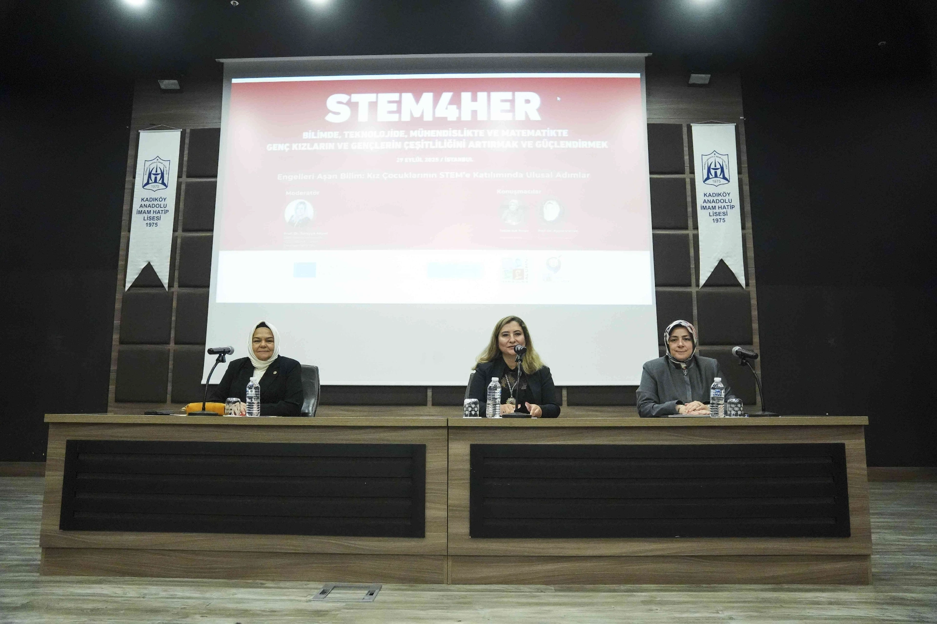 Tuğba Işık Ercan, mühendis kız öğrencilerle Şırnak’ta büyük bir toplantı