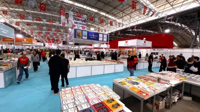 Aksaray'da bu yıl 7'ncisi düzenlenen Kitap Günleri başladı. 5 Ekim'e