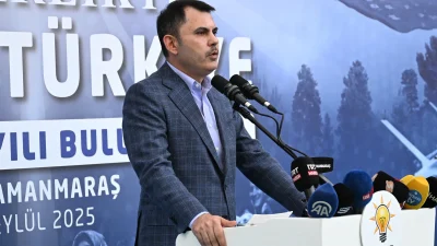 Çevre, Şehircilik ve İklim Değişikliği Bakanı Murat Kurum, deprem bölgesinde