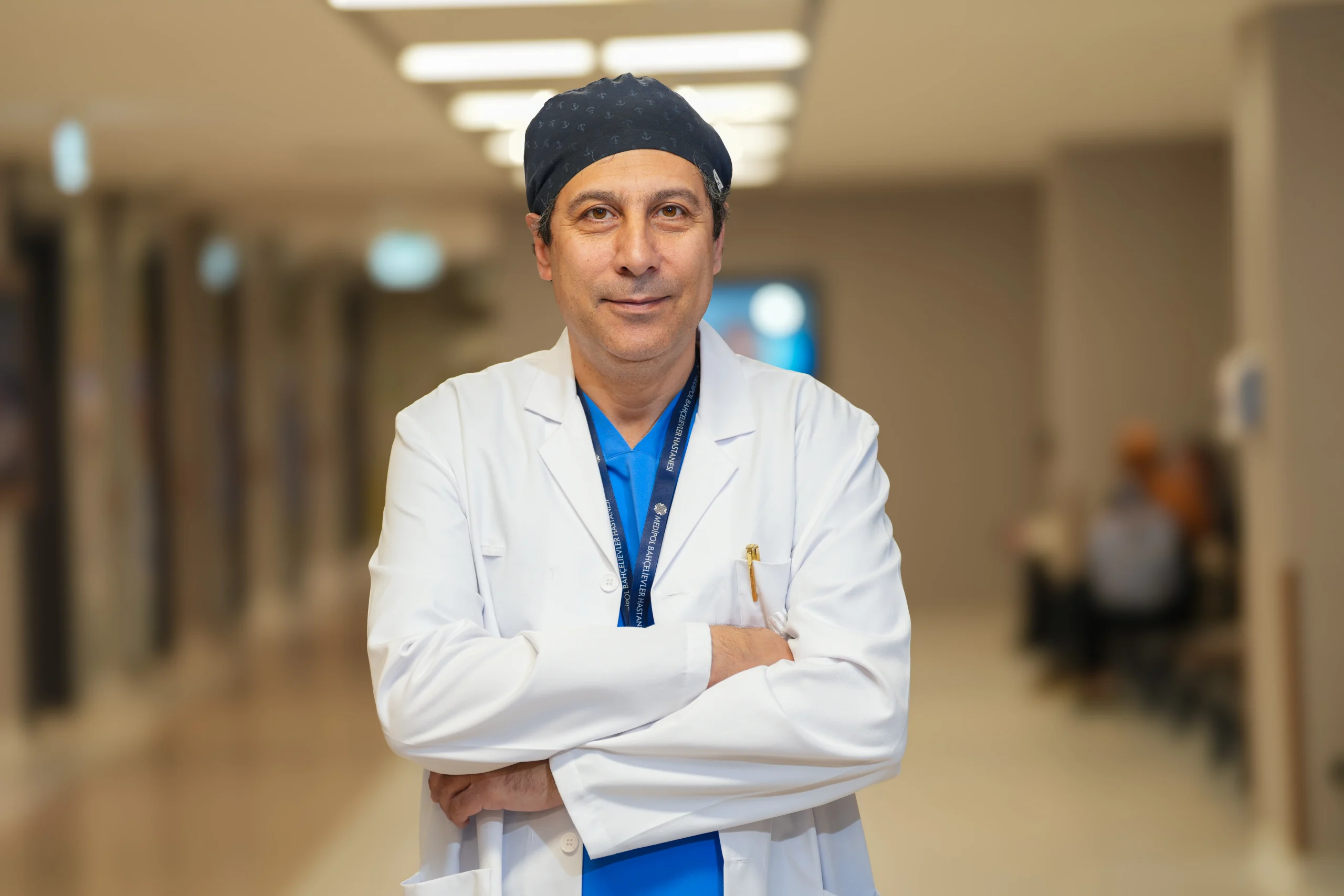 Bacakta şişlik, ağrı ve renk değişiklikleri derin ven trombozunun habercisi