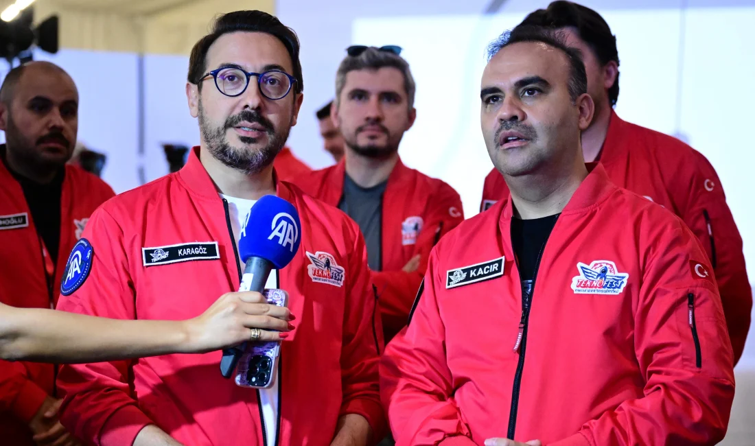Bakan Kacır ve AA Genel Müdürü Karagöz, TEKNOFEST’te “Alan” etkinlik