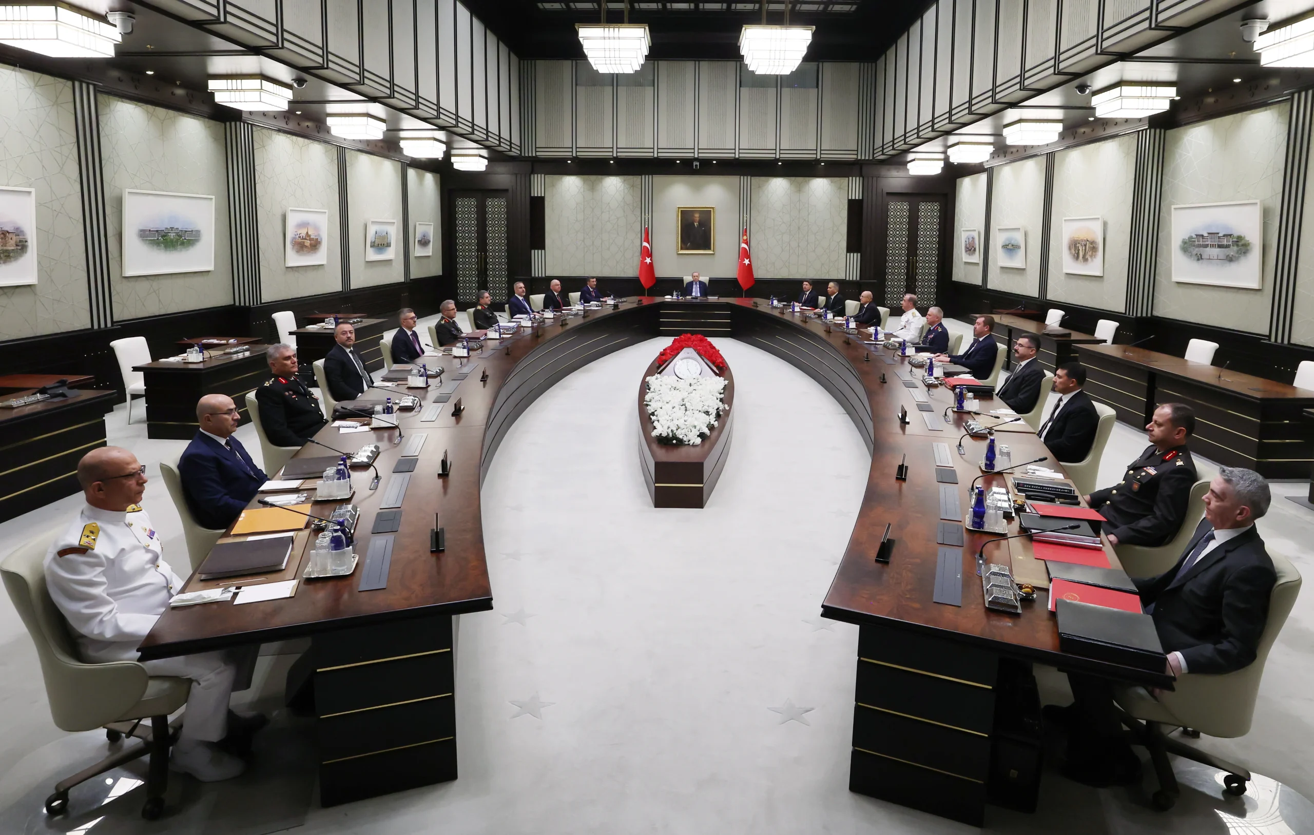 Cumhurbaşkanı Erdoğan başkanlığında toplanan MGK’da, terörle mücadele, Gazze’deki insani kriz