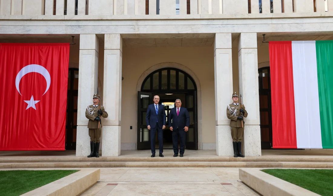 Kurtulmuş ve Orban’dan Türkiye-Macaristan İttifakına Güçlü Vurgu TBMM Başkanı Numan Kurtulmuş, resmi temaslarda bulunmak üzere gittiği Macaristan'da