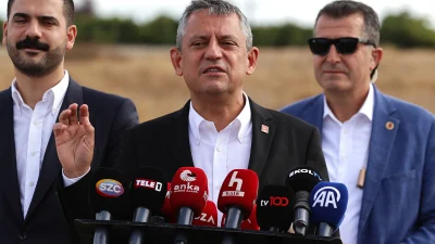 CHP lideri Özgür Özel, Marmara Kapalı Cezaevi’nde tutuklu bulunan isimlerle