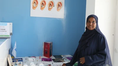 Türkiye’de eğitim alan Somalili girişimci Anisa Abdullah, ülkesinde açtığı işitme