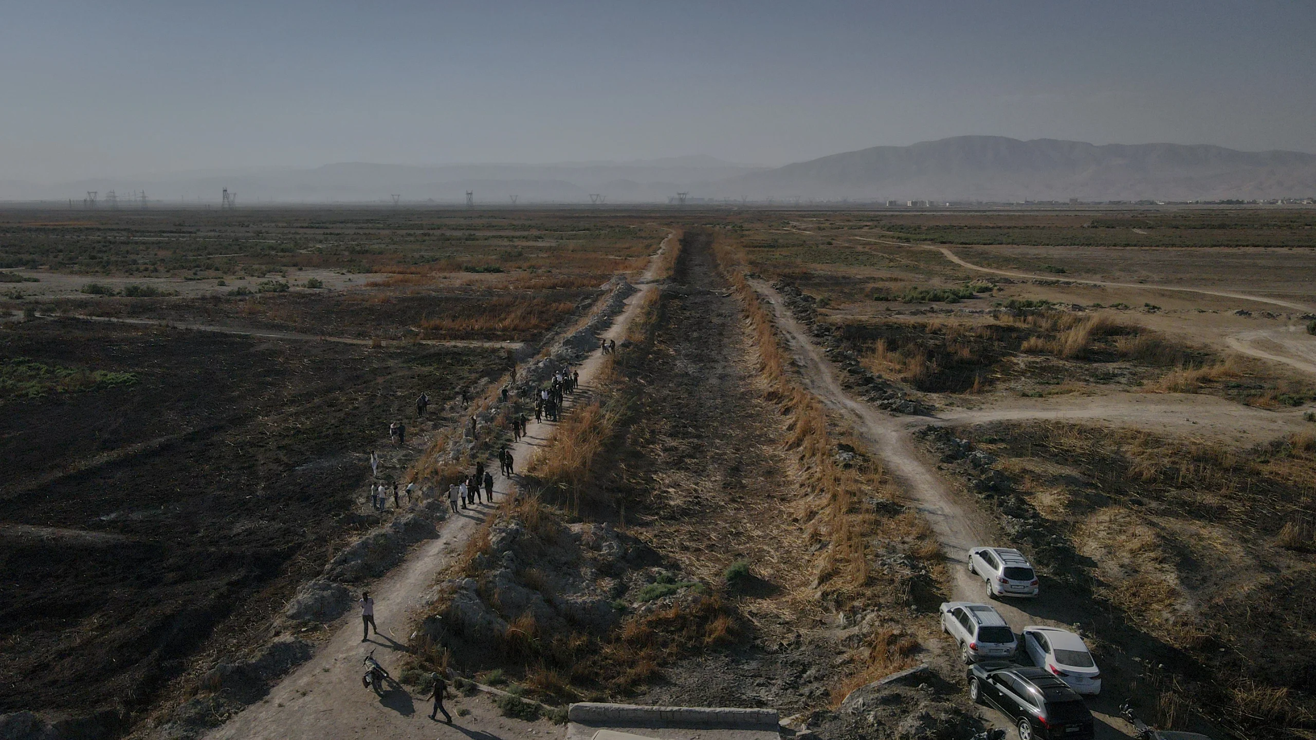 Suriye’nin Şam kentinde muhalif savaşçılara ait olduğu değerlendirilen toplu mezarda