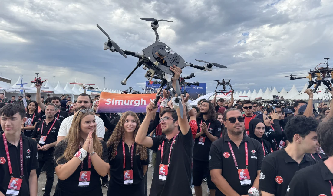 Kocaeli’de TÜBİTAK İHA Yarışları Final yaptı Kocaeli’de düzenlenen TÜBİTAK İHA yarışları sona erdi; 131 takım farklı