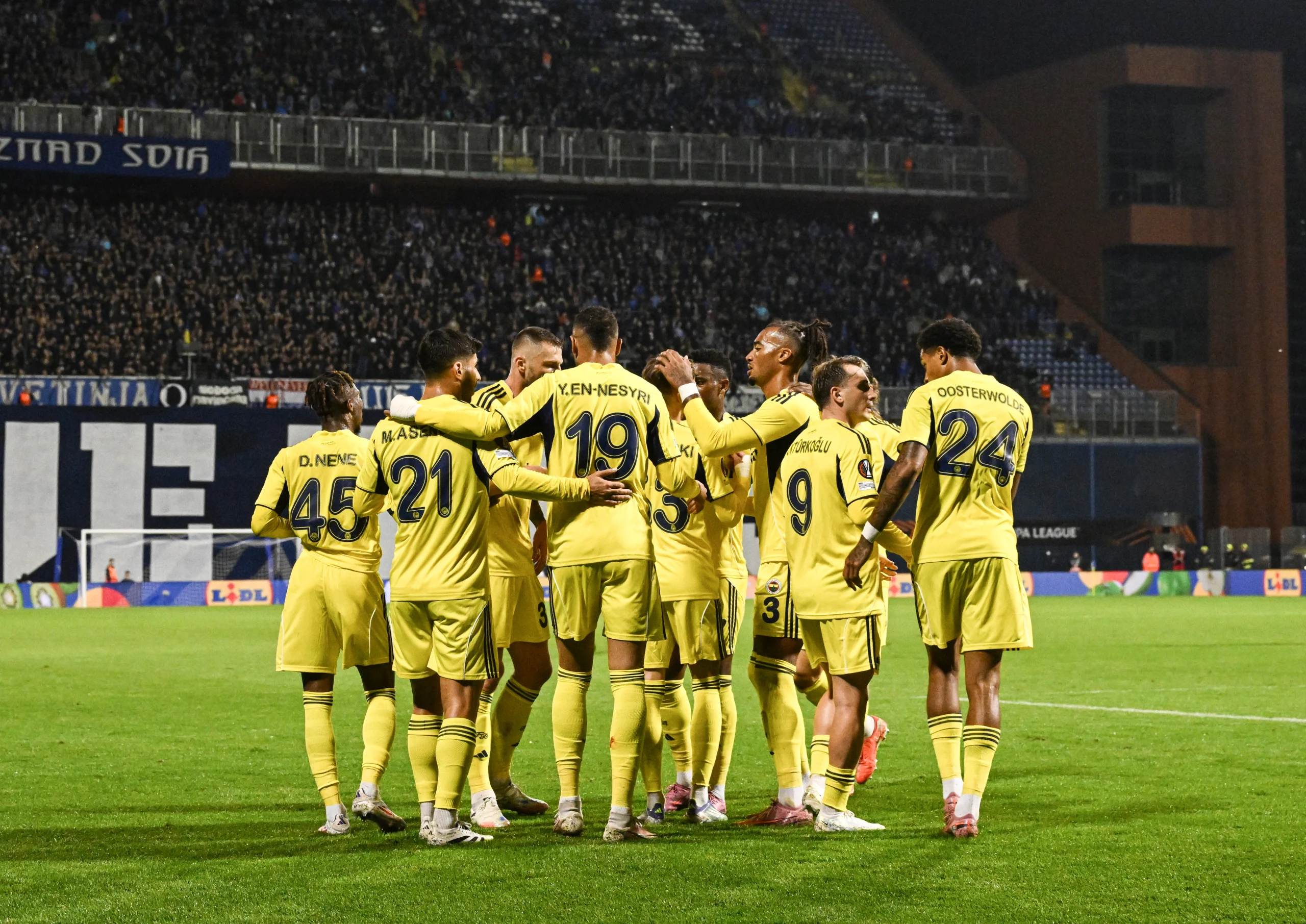 Fenerbahçe, UEFA Avrupa Ligi’ndeki ilk sınavında Dinamo Zagreb’e deplasmanda 3-1