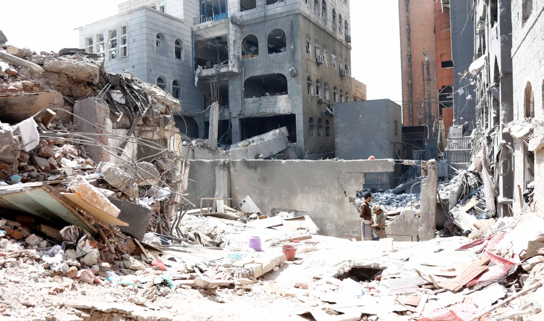 İsrail’in Sana’ya düzenlediği hava saldırısında ölü ve yaralı sayısı artarken,