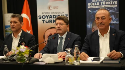 Adalet Bakanı Tunç, Antalya’da avukatlarla buluşarak milli kanunlardan yapay zeka